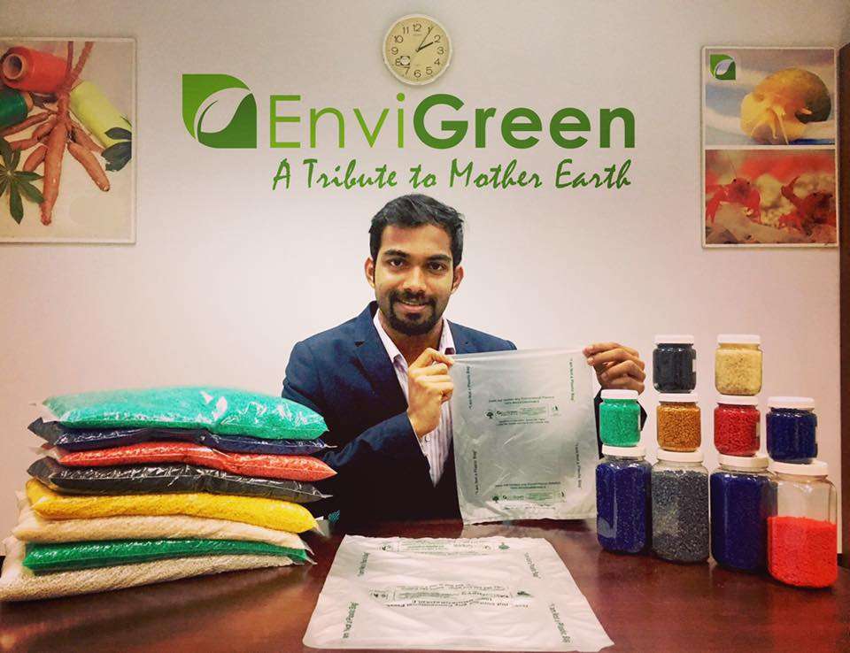 EviGreen - Sacolas plásticas 100% orgânicas que podem biodegradar e virar ração animal stylo urbano