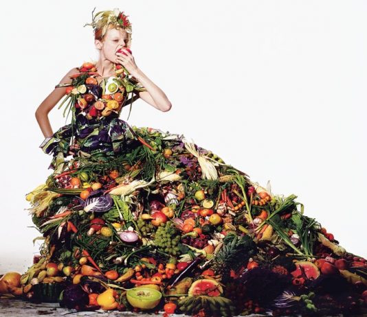 A moda do futuro será feita dos resíduos de frutas e alimentos descartados