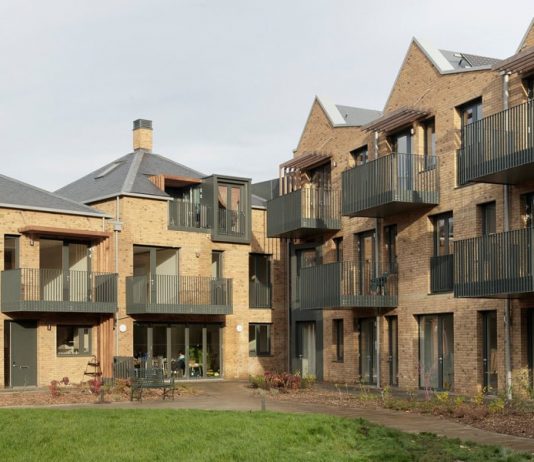 Conheça a primeira moradia compartilhada para mulheres acima dos 50 anos no Reino Unido