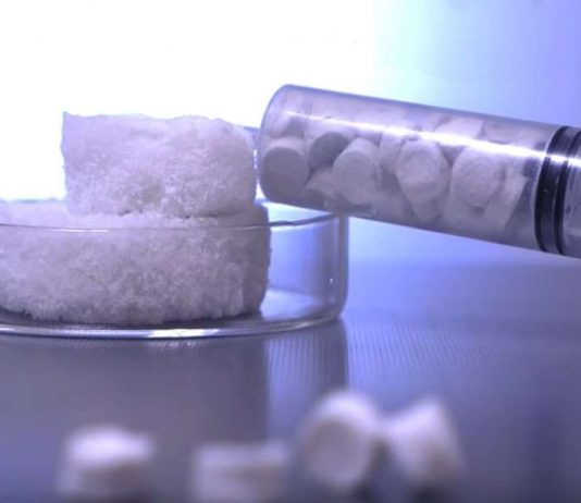 Cientistas transformam resíduos têxteis de algodão em material multifuncional