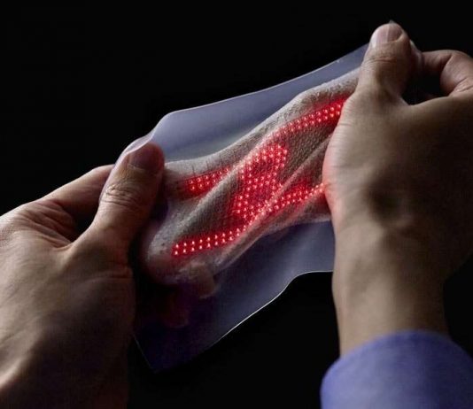Pesquisadores japoneses desenvolvem pele eletrônica ultra-fina e elástica para cuidados médicos