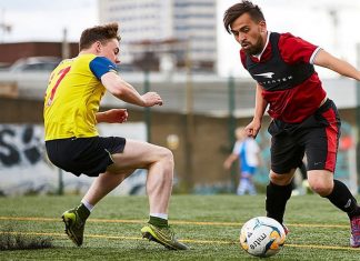 Roupas inteligentes : Playertek é o melhor dispositivo rastreador com GPS para jogos de futebol