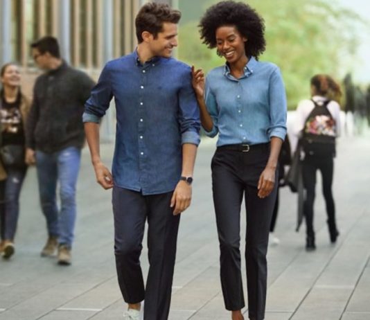 Gant lança linha de camisas feitas de resíduos plásticos retirados do oceano