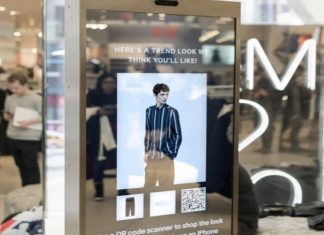 H & M oferece nova experiência de compra aos clientes com espelho inteligente e realidade aumentada
