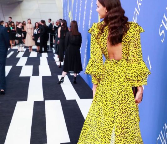 Tapete do CFDA Awards em Nova York é feito de nylon 100% regenerado Econyl