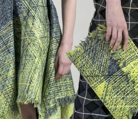 Hellen van Rees cria belas roupas e acessórios utilizando resíduos têxteis