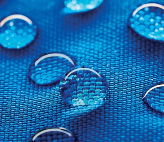 AquaVent : novo acabamento hidrofóbico ecológico e sem água para roupas e calçados