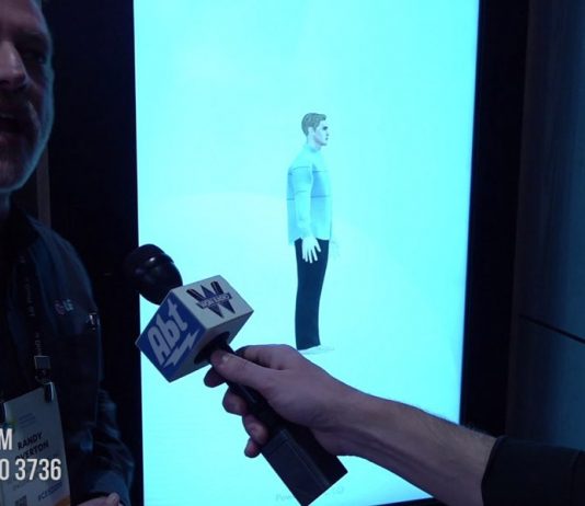 Espelho inteligente permite experimentar roupas virtuais com avatar do cliente