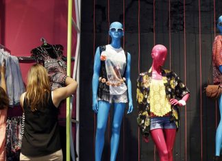 Precisamos mudar o modelo do fast fashion. Veja como
