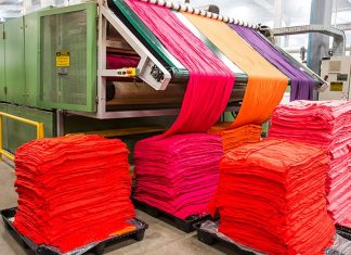 Novo processo EColoRO reduz em 90% o consumo de água no tingimento têxtil
