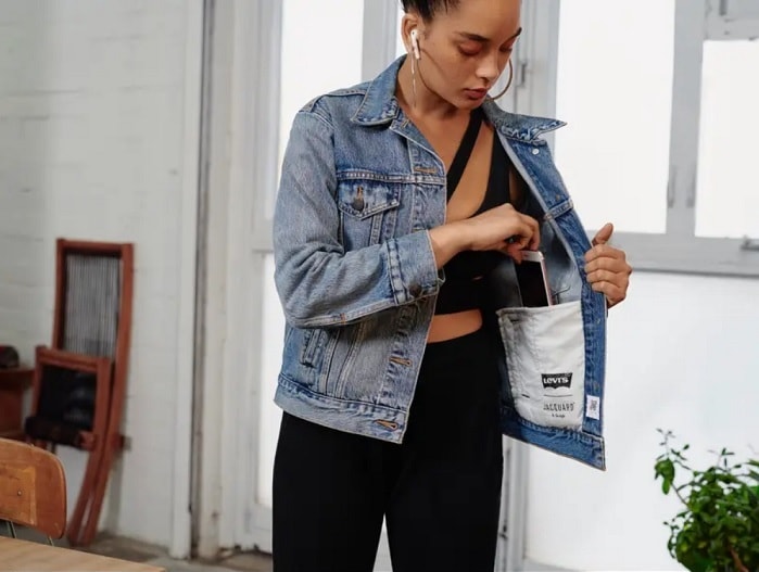 Levi's e Google lançam nova jaqueta jeans inteligente