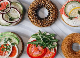 Artista britânica Kate Jenkins cria alimentos de crochê que parecem de verdade