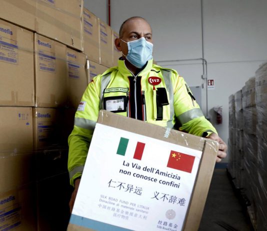 China forçou a Itália a comprar os mesmos suprimentos de coronavírus que havia doado a Pequim semanas antes