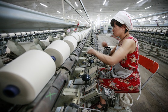 Gigante têxtil sintética da China fará fios de poliéster a partir de carvão poluente