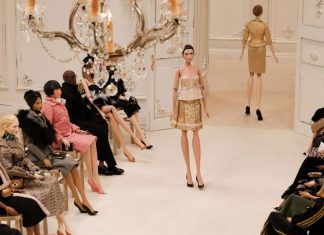 Moschino apresenta desfile com fantoches para sua coleção Primavera / Verão 2021