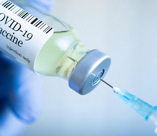 Indústria farmacêutica quer proteção legal se vacinas contra Covid-19 derem problemas