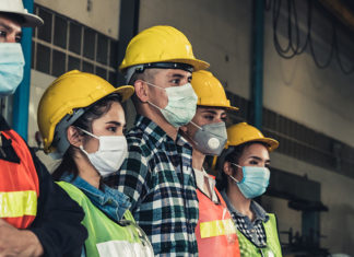 Estudo diz que uso de mascara a longo prazo cria micróbios que contribuem para o câncer de pulmão