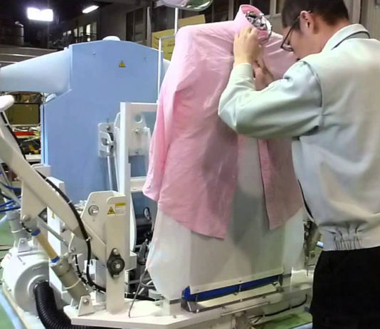 Passe 120 camisas por hora com a máquina de passar roupa totalmente automatizada