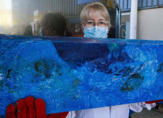 Tecnologia transforma máscaras descartáveis em blocos de plástico