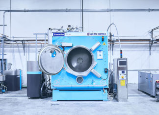 Saitex inaugura fábrica de jeans limpa e automatizada nos EUA