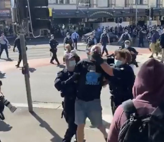 Histeria do Covid-19 transformou a Austrália num estado policial totalitário