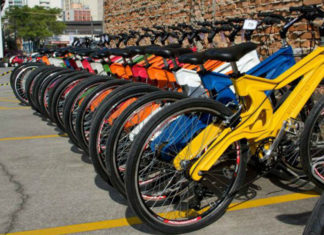 Muzzicycles a bicicleta sustentável feita de plástico reciclado