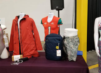 Olhando para o futuro, uma empresa recicla carpetes velhos em produtos de alta qualidade