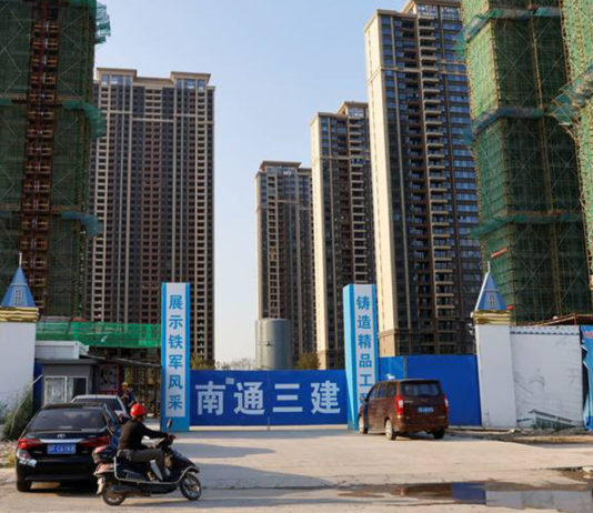 Implosão econômica da China? A gigante imobiliária Evergrande foi oficialmente à falência