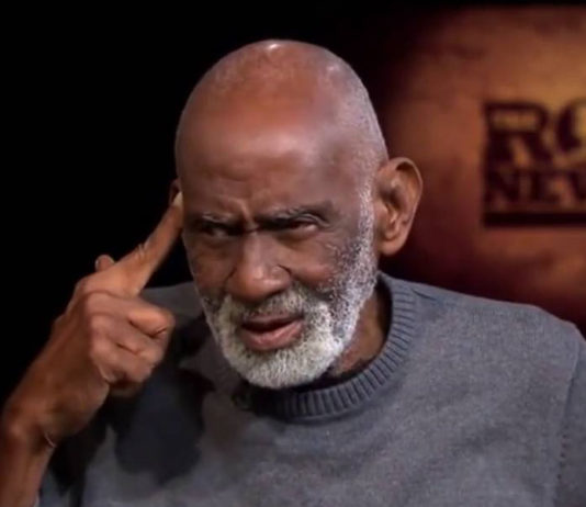 Dr. Sebi: O fitoterapeuta que curou o câncer e foi envenenado por isso na prisão