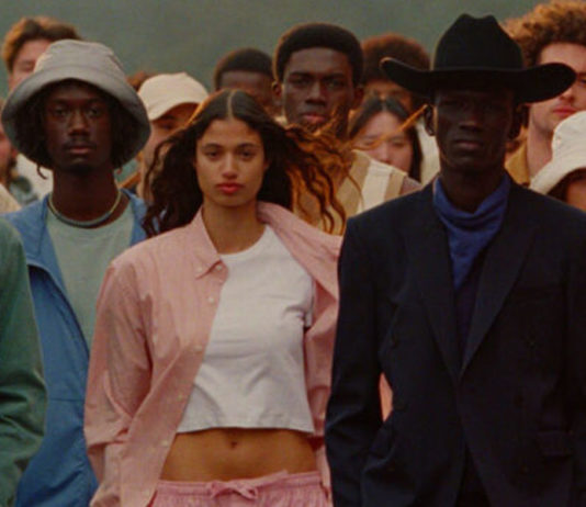 O reinado do fast fashion, por sua conveniência e baixo preço, não irá “sair de moda”