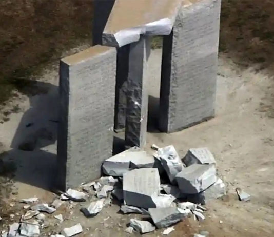 O monumento globalista das Pedras Guia da Geórgia foi completamente demolido após explosão