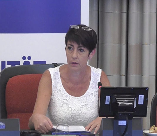 Deputada alemã Christine Anderson rotula a coerção da vacina COVID como “pior crime já cometido contra a humanidade”
