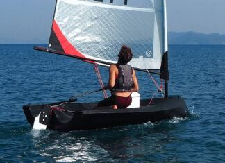 O veleiro Beluga foi impresso em 3D numa única peça com plástico reciclado