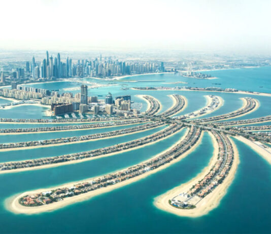 O que está por trás da fachada glamourosa e futurista de Dubai?