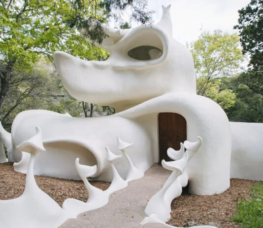 Bloomhouse, a casa mais incomum do mundo