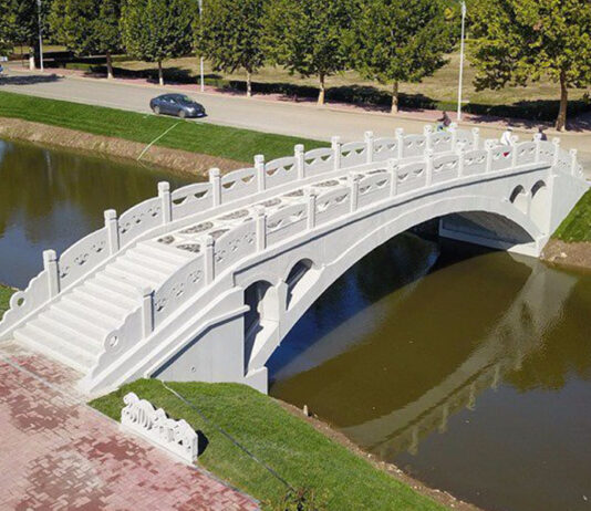 Essa ponte de concreto impressa em 3D foi inspirada numa ponte em arco de pedra com 1.400 anos
