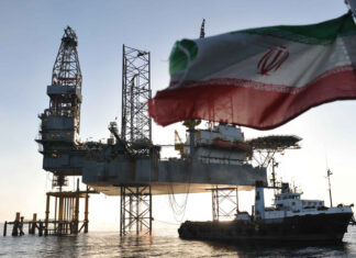 Por que o Irã odeia os Estados Unidos e o Reino Unido?