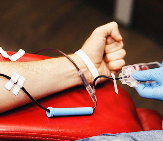 O lado negro da agenda da doação de sangue da indústria farmacêutica