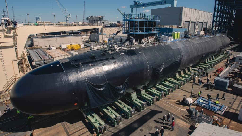 As naves em formato de submarino de Programa Espacial Secreto 1