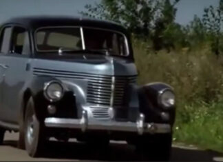 Em 1931, Nikola Tesla apresentou um carro movido a energia do éter