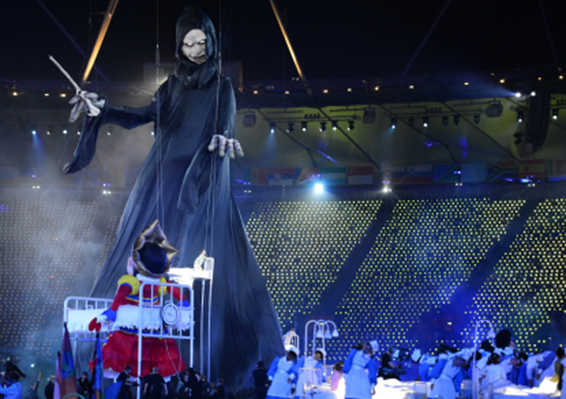 A cerimônia de abertura da Olimpíada de 2012 "previu" a pandemia de 2020 2