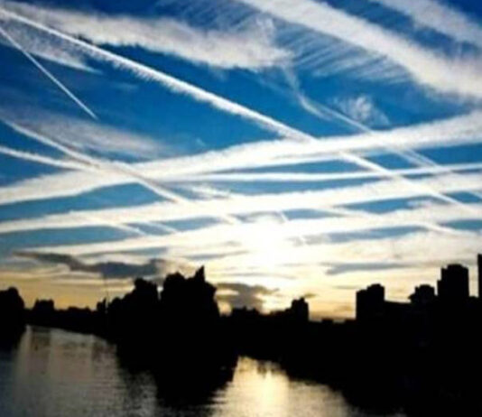 Armas climáticas: Liberação de micropartículas no ar para modificar as nuvens