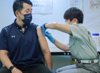 Japoneses estão revoltados com o excesso de mortes causados pelas “vacinas” do Covid.