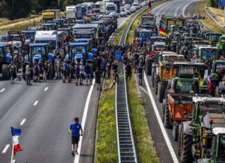 O ataque do governo contra os agricultores para causar escassez de alimentos.