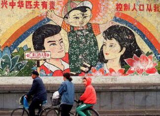 O verdadeiro número da população da China em 2025 é menos da metade dos alegados 1,4 bilhão.