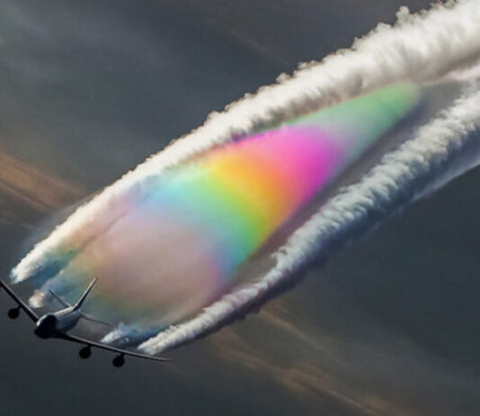 Os chemtrails não servem apenas para controlar o clima, mas para detectar naves extraterrestres.