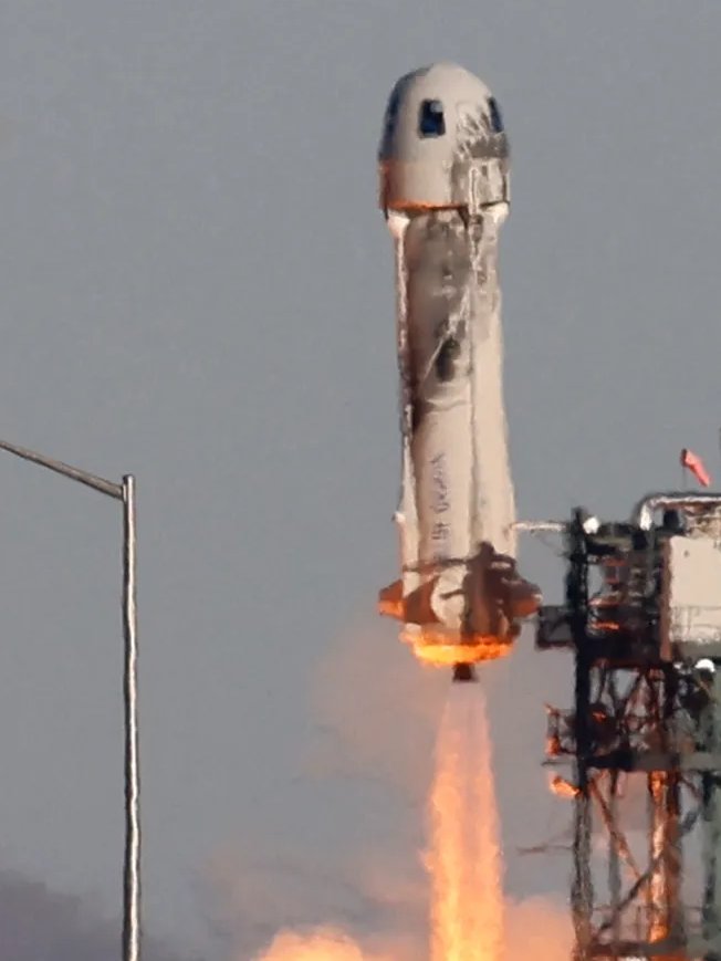 A missão espacial da Blue Origin foi um "ritual satânico"? 3