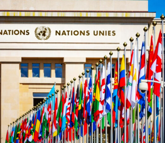 As Nações Unidas são um culto luciferiano controlado pelo Vaticano, Rothschilds e Rockefellers.