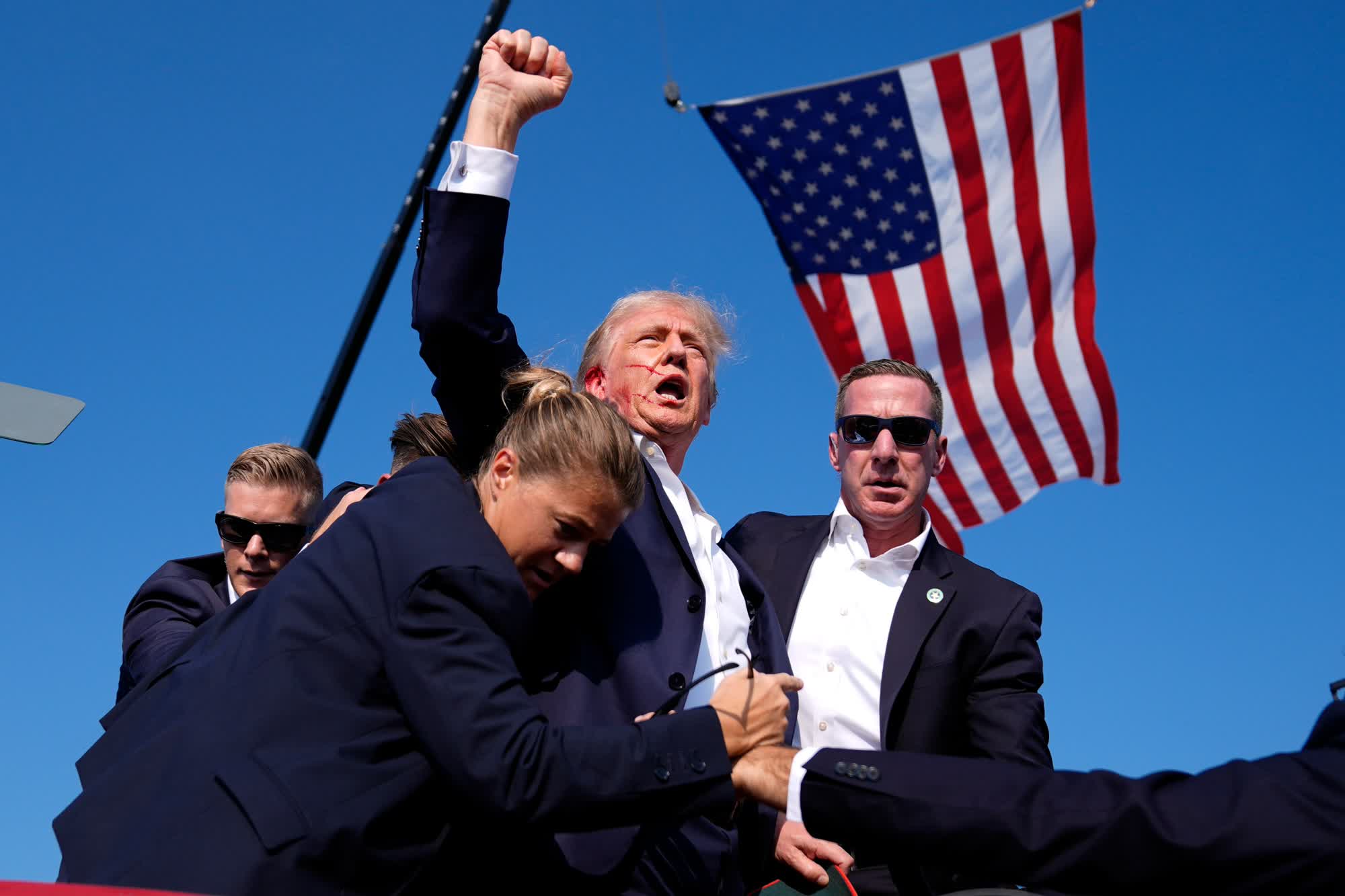 Trump é o "Rei do Mundo" agora, e quem controla o avatar de Trump? 14