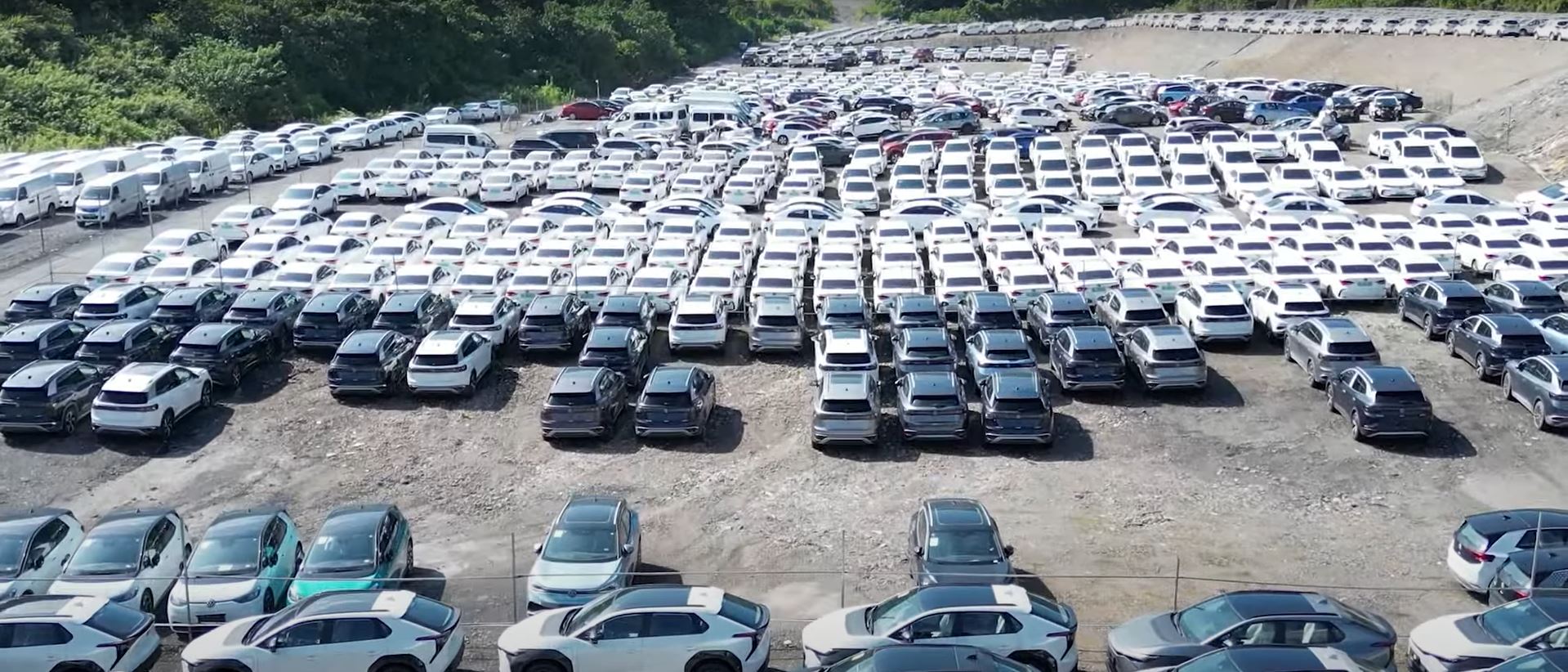 Carros elétricos usados ​​"zero quilômetro" da China estão invadindo o Brasil. 1